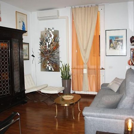 Colosseo Vintage Apartment โรม ภายนอก รูปภาพ