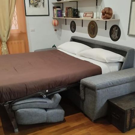 Colosseo Vintage Apartment โรม ภายนอก รูปภาพ