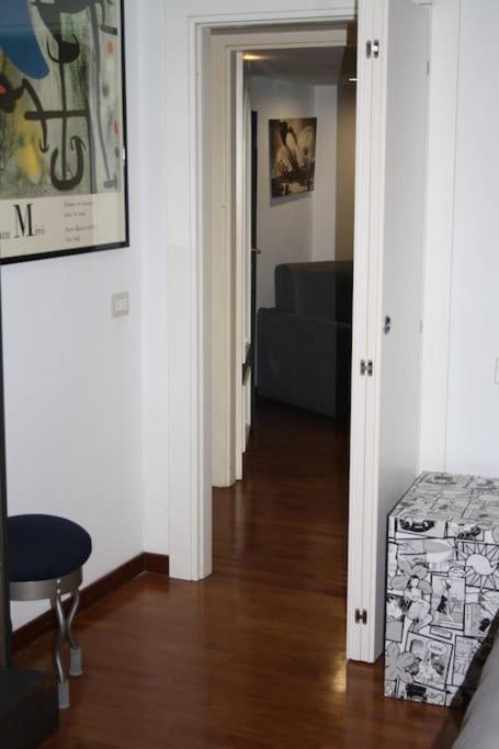 Colosseo Vintage Apartment โรม ภายนอก รูปภาพ