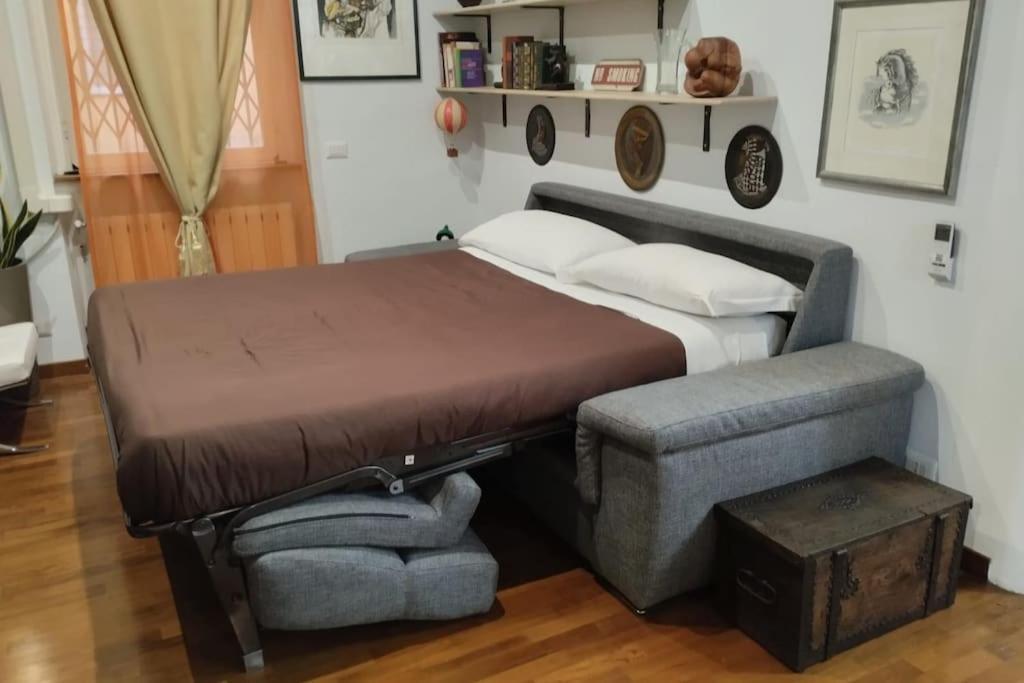 Colosseo Vintage Apartment โรม ภายนอก รูปภาพ